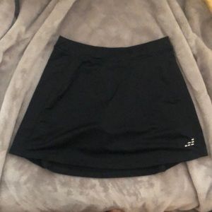 athletic skort, size S